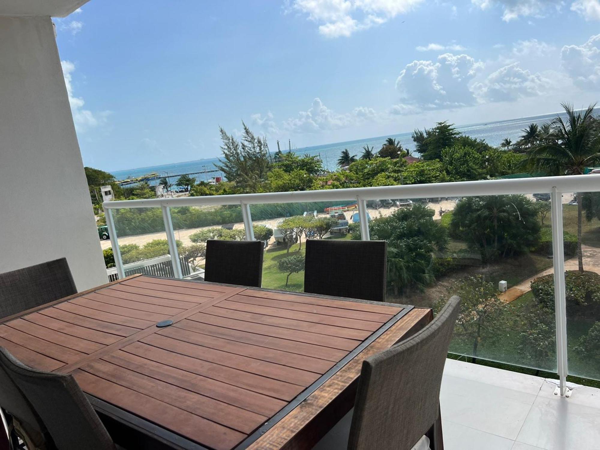 New Beachfront Luxury Apartments Cancún Esterno foto