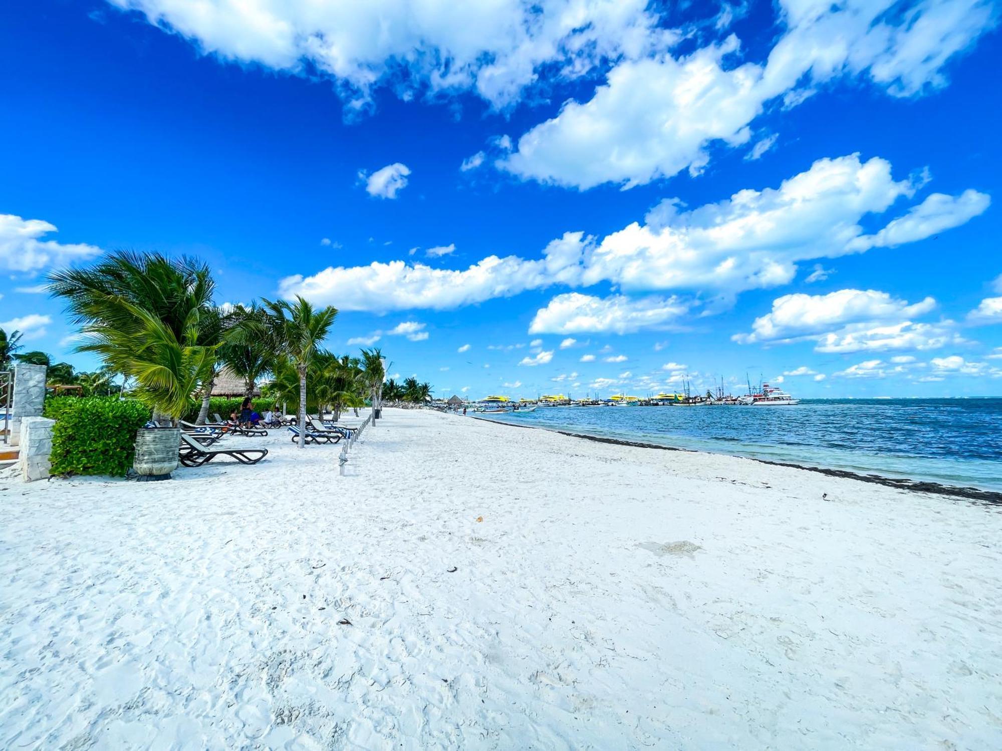 New Beachfront Luxury Apartments Cancún Esterno foto