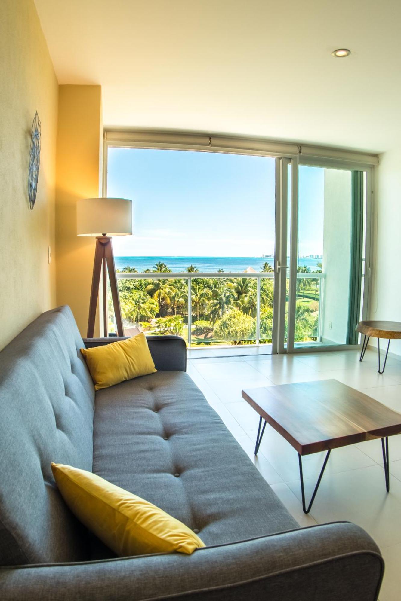 New Beachfront Luxury Apartments Cancún Esterno foto