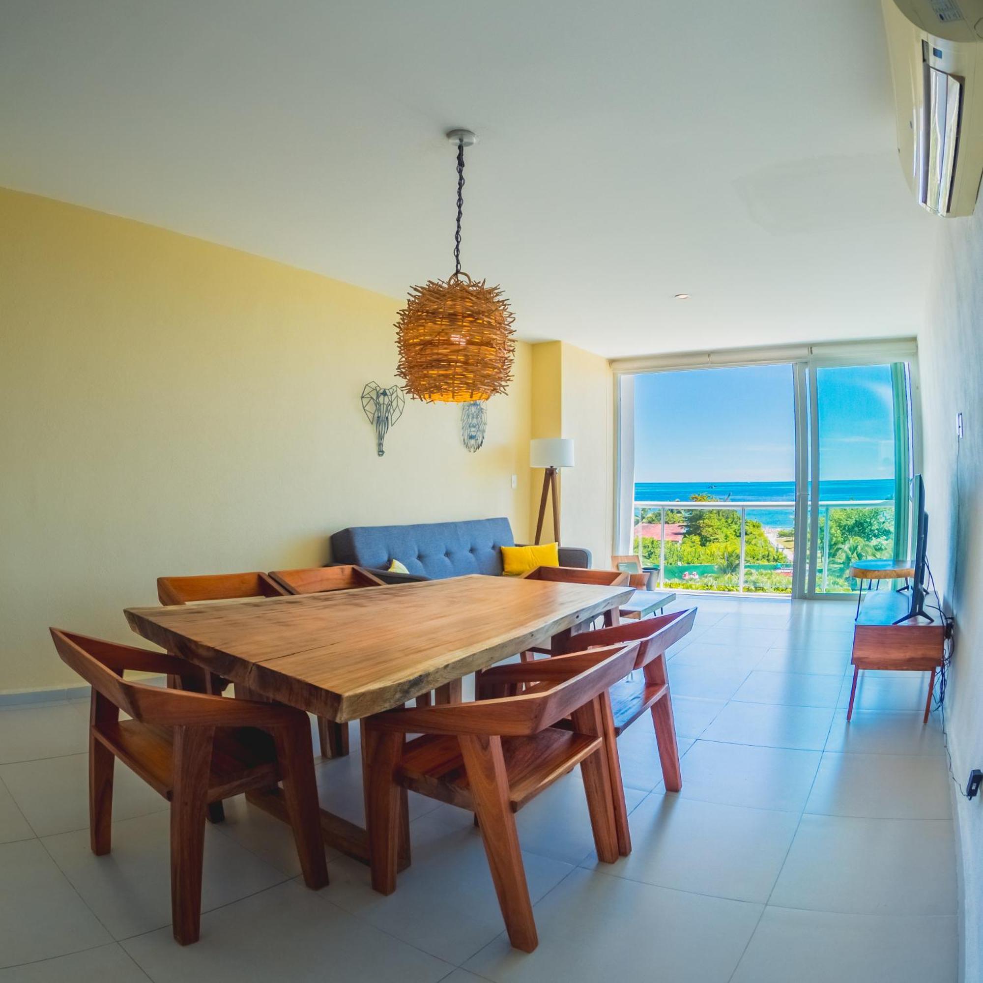 New Beachfront Luxury Apartments Cancún Esterno foto