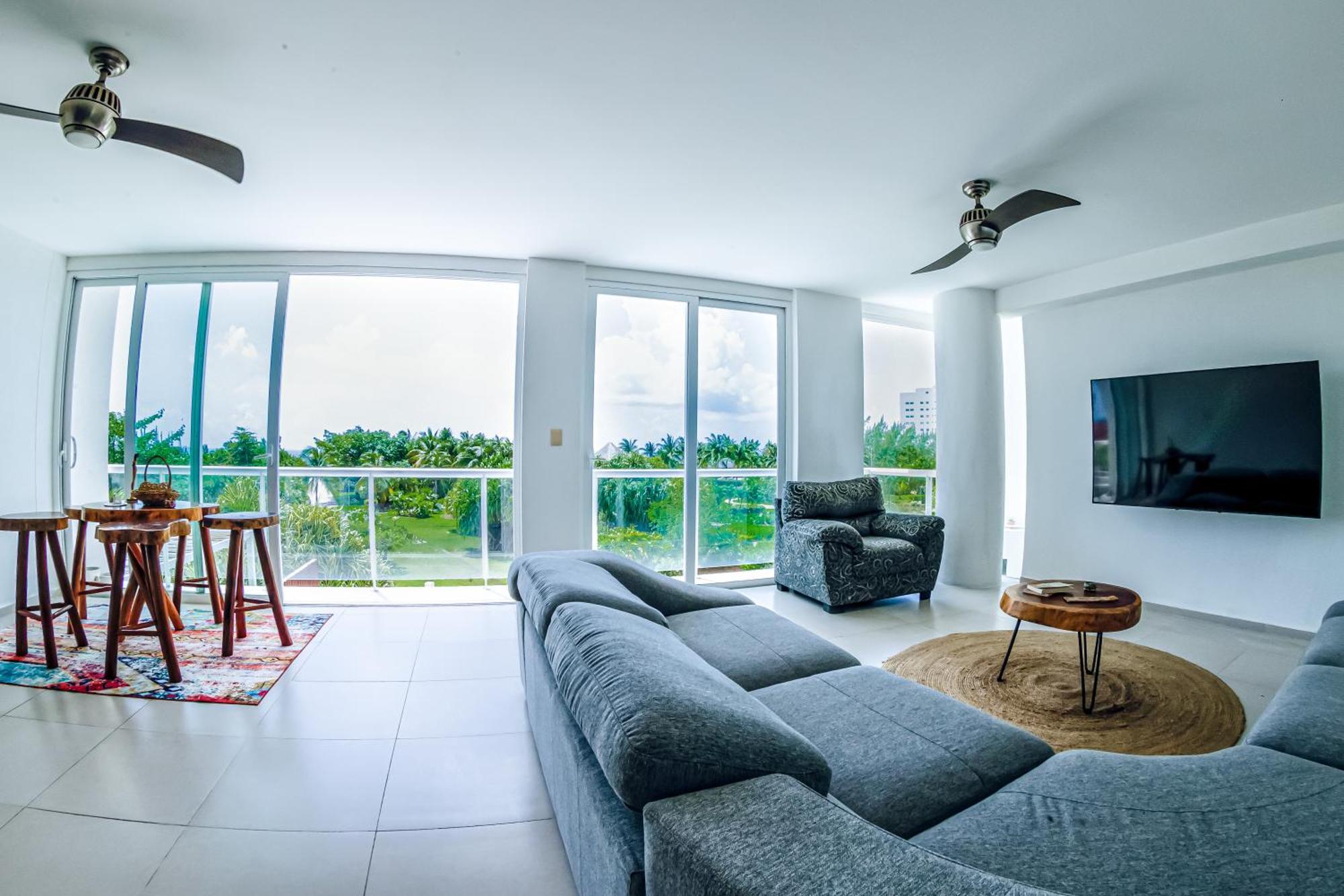 New Beachfront Luxury Apartments Cancún Esterno foto