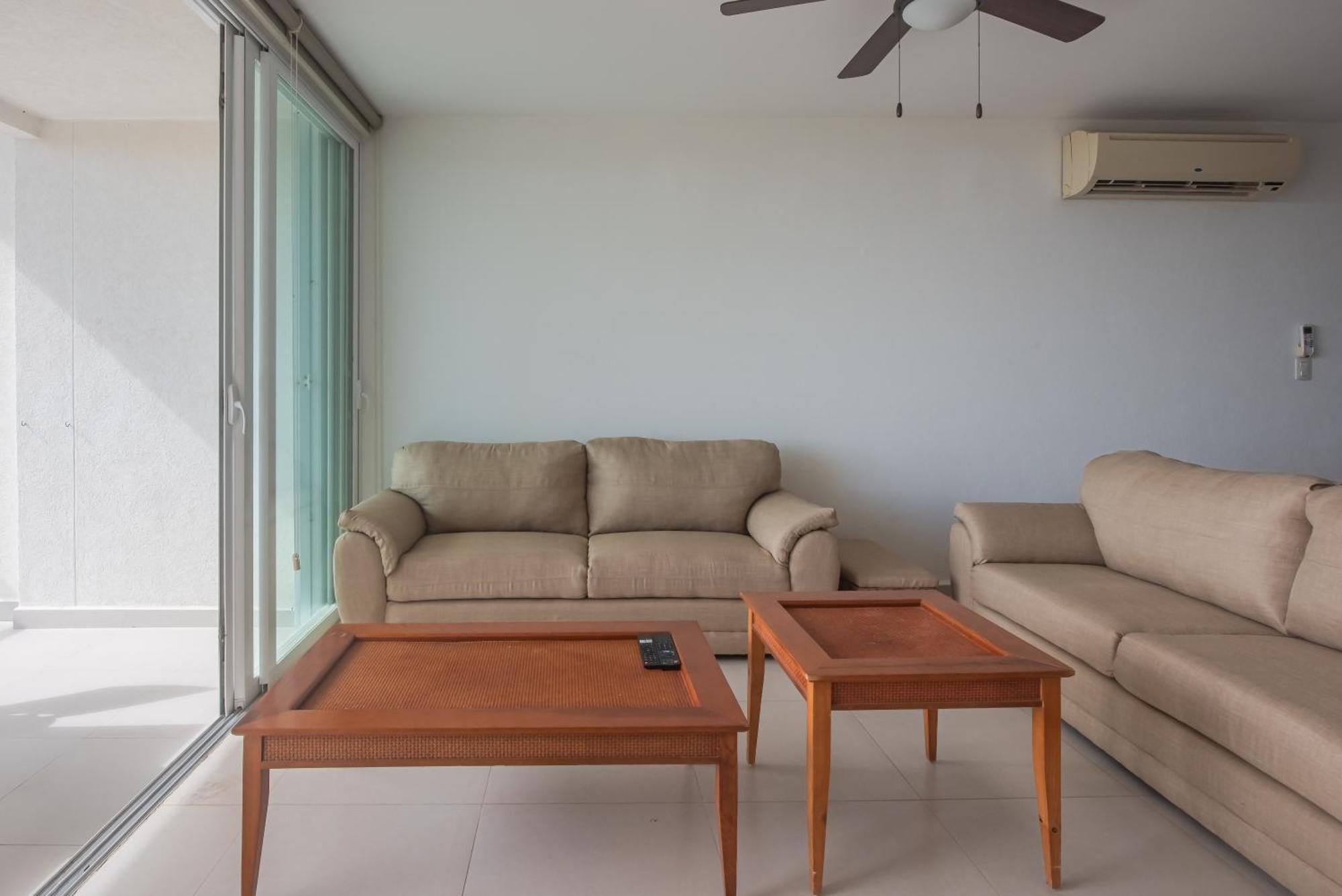New Beachfront Luxury Apartments Cancún Esterno foto