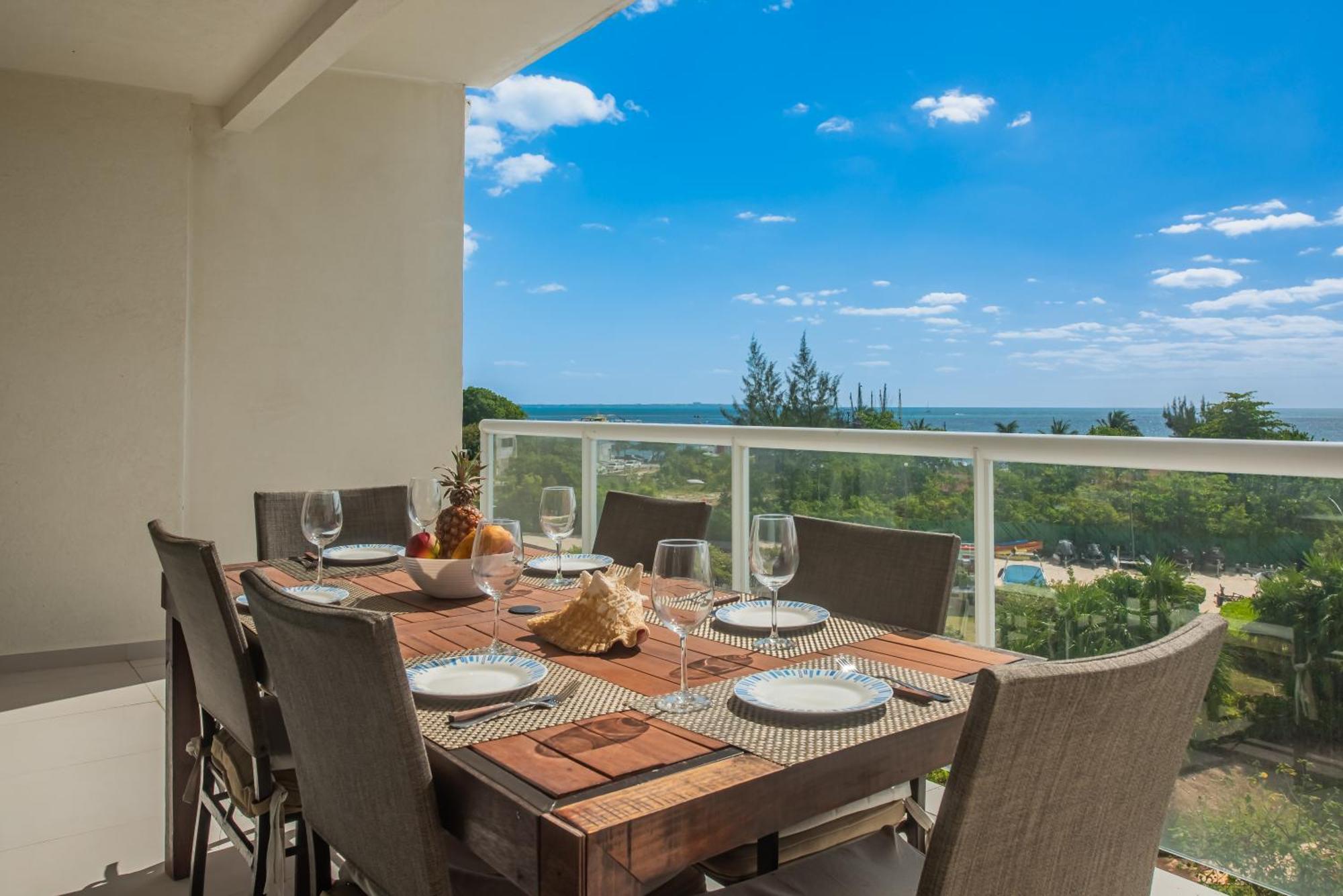 New Beachfront Luxury Apartments Cancún Esterno foto